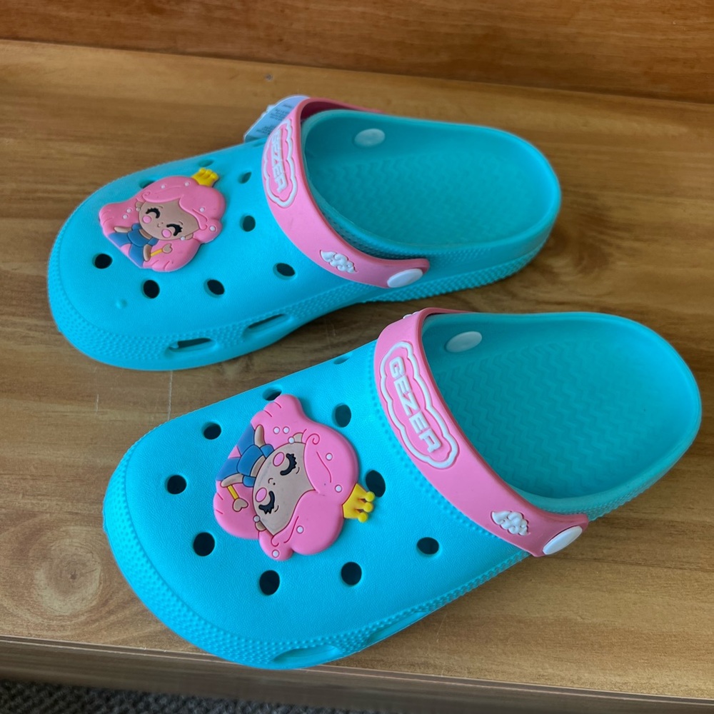 Kids Crocs - Picture 4 of 10